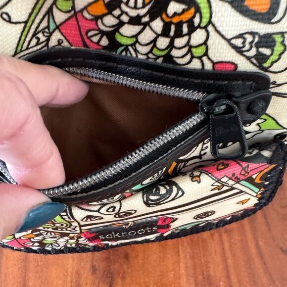 Sakroots Love Song Peace Birds Design Artist Multicolor Crossbody Bag EUC 9”x 8” - Picture 4 of 16